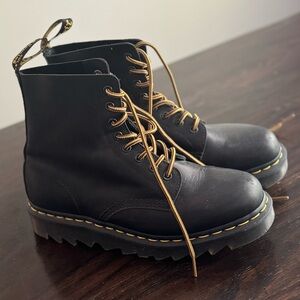 Dr. Martens Pascal Ziggy 1460 Unisex Boots